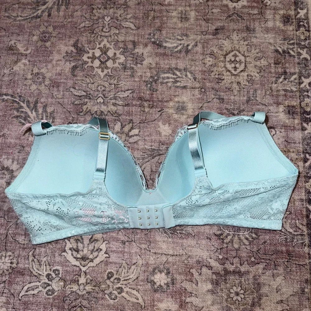 Victorias Secret Dream Angels Wireless Lace Push-Up Bra Blue Size 38D NWT